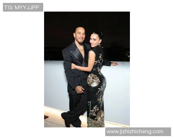 卡戴珊家族与足球明星的绯闻故事揭示了名人生活的复杂与魅力 卡戴珊家族与足球明星的绯闻故事揭示了名人生活的复杂与魅力